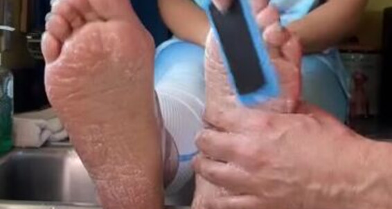 Deedeericanfeet - T U And Soles Onlyfans Scrubbing Washing Wish This My Vid Gm Don Lov Was