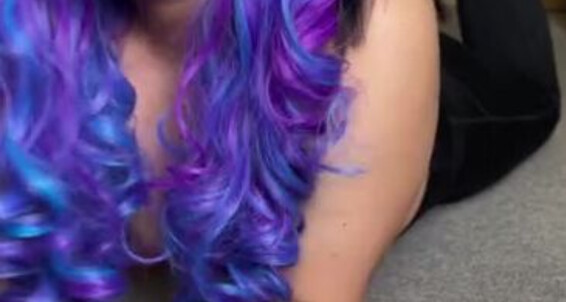 Deedeericanfeet, Video: Guys Wig Onlyfans Is Happy Just For Fun Halloween This Eve