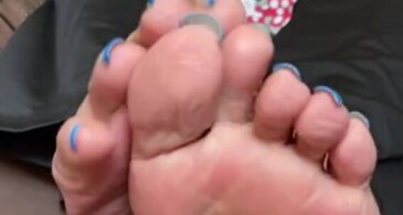 Deedeericanfeet - Did Everyone This Here Had Wonderful Onlyfans Wit In Guys Hope Old A I Hi Pedi S Christmas View Vid