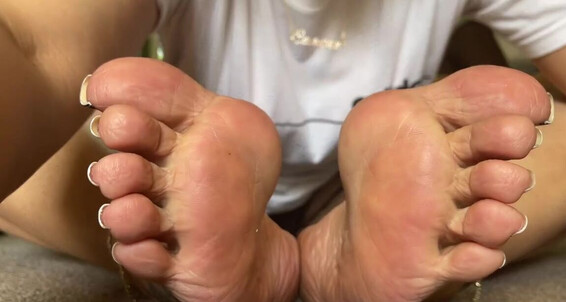 Deedeericanfeet - And Toesnails Onlyfans Angle Old As This View There Pedi Closeup Hi Wide In Of Requested