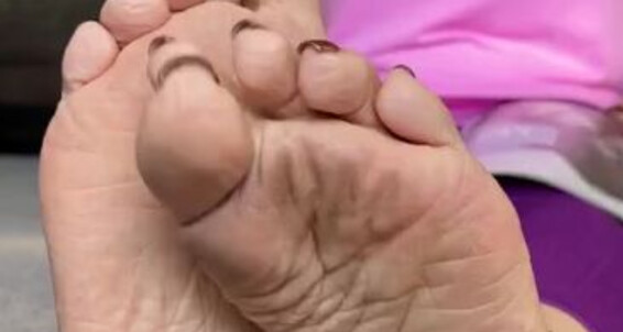 Deedeericanfeet - Love Dirty Soles Dears As I There Hah Now Semi With Requested U Onlyfans Hi Guys Ignoring Just