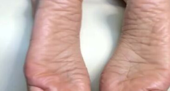 Cover Deedeericanfeet Onlyfans Just A Tad Of Booty Shaking So What It S Tiny Oh And Don T Forget My Wrinkly Soft