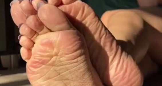 Deedeericanfeet - Soles Onlyfans Mmmmm Sunny