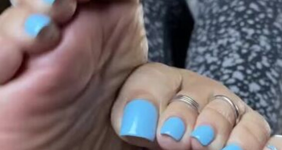 Cover Deedeericanfeet Onlyfans My First Joi Remember I M Not A Pro At This I Will Continue Doing More Just From The Amount