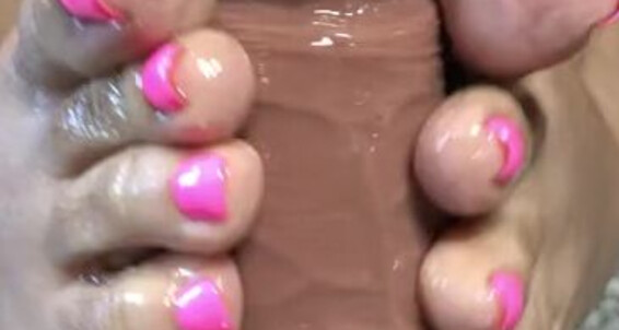 Deedeericanfeet - Oooo A Toes And My Onlyfans Closeup Of