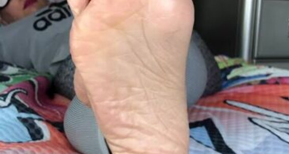 Deedeericanfeet - Requested Soles Onlyfans Sleepy As Vid