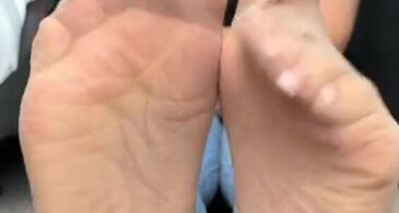 Deedeericanfeet - Requested Btw Lovers My Welcome Tips R Yayyyyyy Nylon Onlyfans As Nylons All For