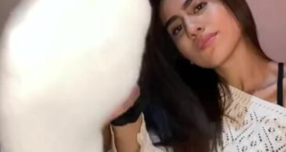 Cover Hannah Robins Aka Hanna Hcri Onlyfans Teasing You Wearing White Sockswould You Like To Smell Them With