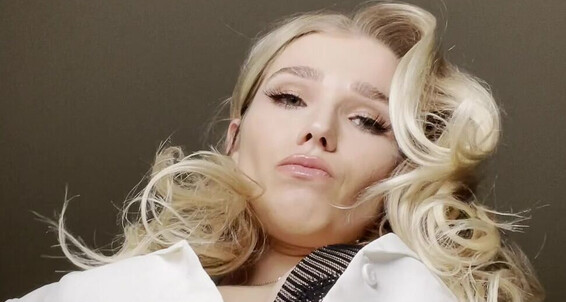 Princess Amber, Video: 2013778897 21 Amber 2021 01 Princess