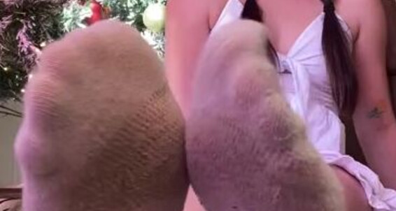 Qxeenkay - You Do Feetts Onlyfans Then This Vid Is Stinky Socks For Like