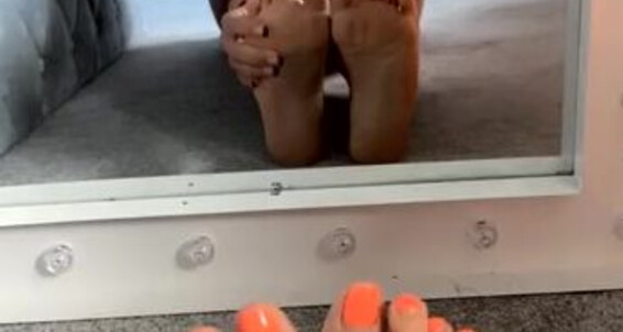 Goddess Suzie - Goddesssuzie26 It Orange Them How Gone Onlyfans Much Yummy When Love Pedi The Miss Tell Me You S Will