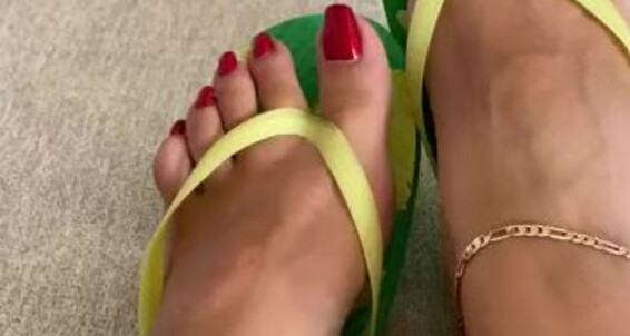 Goddesspersia71 - Onlyfans Sexyfeet47 Hello There