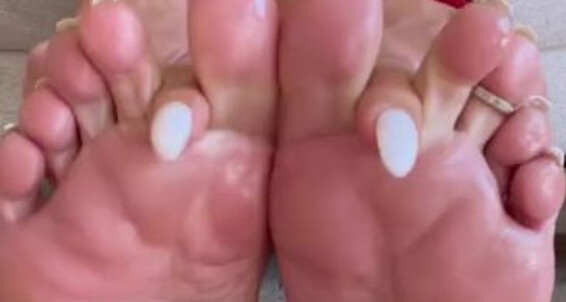 Goddesspersia71 - You T Sexyfeet47 I Weekend Look Got Friday To Don For What Forget Onlyfans Payday S It Start Your