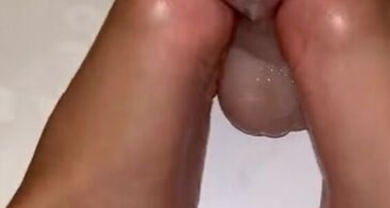 Cover Megyfeet Foot Fetish 10 22 2023 Onlyfans Video Footjob Bien Lubrifie Sur Sextoy