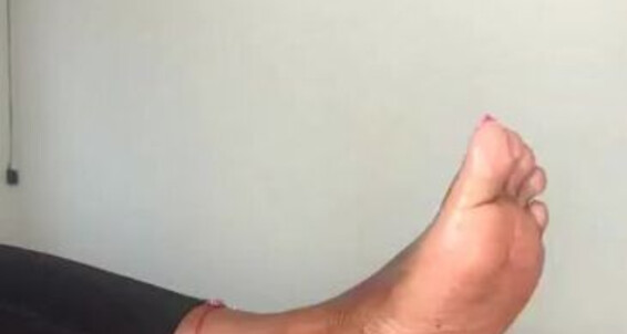 Cover Rosewrinkles Onlyfans Stream Started At 11302022 0624 Pm Foot Worship