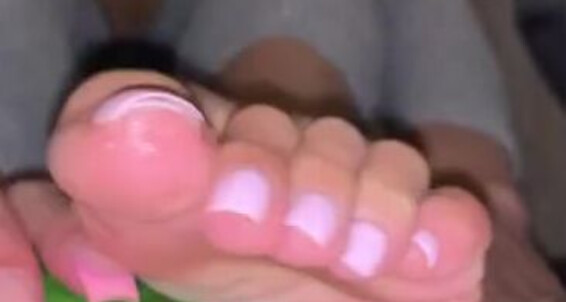 Fleek Feet - Manicure Fleek New Onlyfans Aka Herfeetonfleek Feet Alert