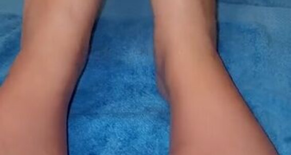 Goddess Gabriela - Day It Last This Burgu To Pedicureim Bugundy Onlyfans Burgundy Joi Jerk Goddessgabriela With Miss Toes These Going Off For