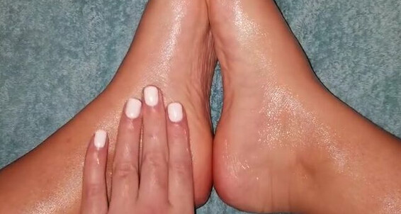Goddess Gabriela - You Do The Shower Goddessgabriela Onlyfans Moisturizing Feet My Type Of Video After Like
