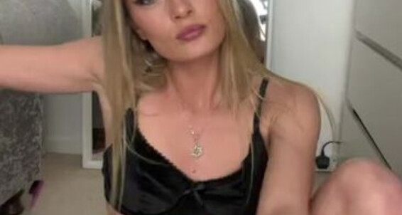 Lorraine Edwards - You Over Invited Lorraineedwards91 Boyfriend Edwards Self And Watch Aka Me Worship To Onlyfans Out Loser Lorraine Is Again