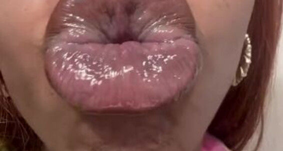 Biiggjuiccyfruit - Kisses Onlyfans Devonte For