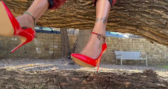 Zafeetllc - Dump A And Red Onlyfans 1 Pump Christmas Toes