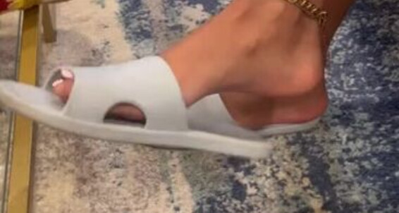 Zafeetllc - A Sexy Dangle Onlyfans