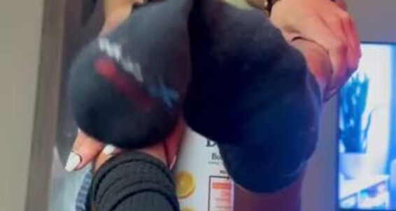 Feet Onlyfans Pretty Moisturizing My Sock Zafeetllc Sexy Removal While