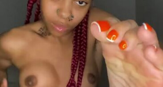 Zafeetllc, Video: Onlyfans Want A Lick