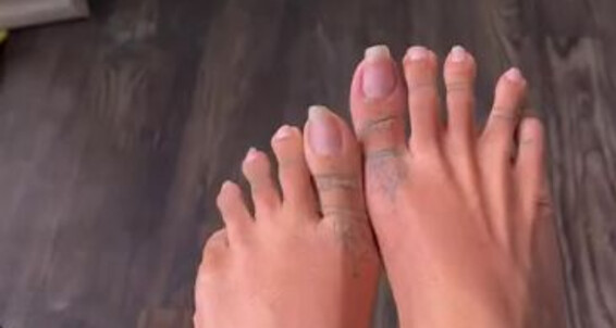 Zafeetllc, Video: Feet Around Onlyfans Glittery The My Wiggling All Sexy House