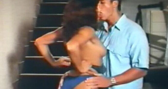 Simona Valli - Gatta Di Piacere Jennifer Scene 1