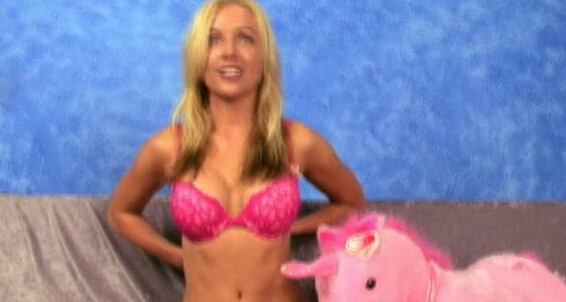 Kayden Kross - 2009 5 Livechat Solo 1