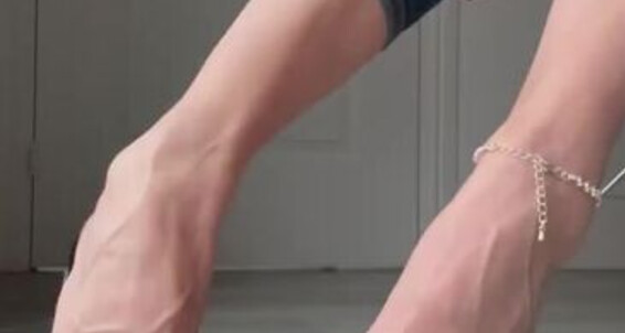 Bornroyal Feet - On 04 Tread Bornroyal 2025 Shall I You These Heels With 23 Onlyfans Video Feet