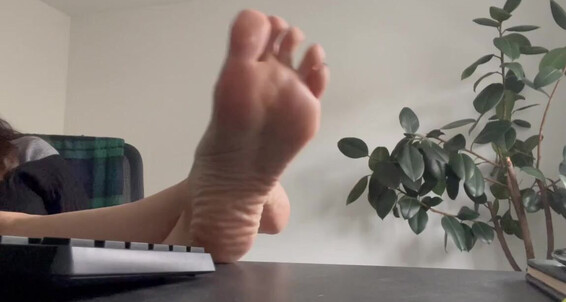 Bornroyal Feet, Video: Think Bornroyal My Office Coffee I Sip Tasting An You Take Is Feet Am All While Onlyfans Ignoring Of Break