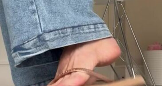 Bornroyal Feet - Against Flop Sole Bornroyal Flip My Of Onlyfans Sound The Feet