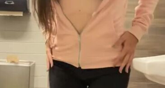 Lillyvig, Video: Onlyfans You Like I Teasing