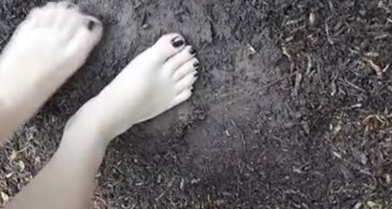 Bxtch Dirty Yourself To What Slave Naturaldiva Exactly My Foot Are Onlyfans Help Do A Youre You Cant Feet
