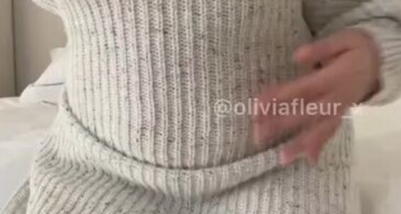 Whats Me You Let Oliviafleur Video Underneath 22 Onlyfans Wondering X 2022 01 Show