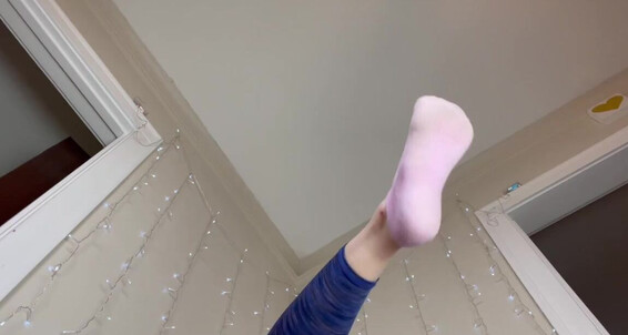 Sizetensolemates - Giantess Sock Tease Onlyfans Pov