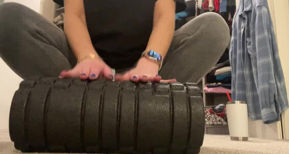Sizetensolemates, Video: Muscles Me Onlyfans Watch Leg My Rub Sore Out