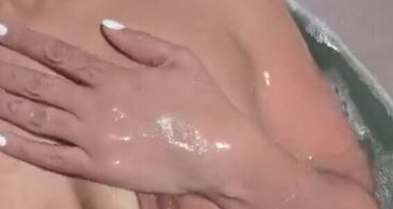 Giantess Cleo - Time Bath Giantesscleo Onlyfans