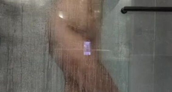 Giantess Cleo - Wash Cum To Down Who Giantesscleo Is Me Onlyfans Going
