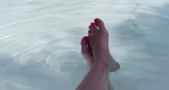 Missrose Heels, Video: Toetsies 2 Onlyfans Look My Hmmmm At With Soles Jw7 Playing Those Water Sexy Wet Missrose Heels