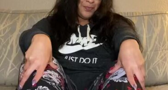 Poster for Sarah Bbw Video Toes Comefollowsarah 882 Sarah Aka Onlyfans Bbw Fantasy