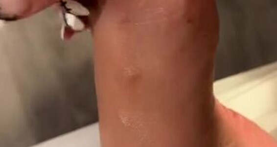 Poster for Sarah Bbw Video Toes Comefollowsarah Sarah Aka Onlyfans 950 Bbw Fantasy
