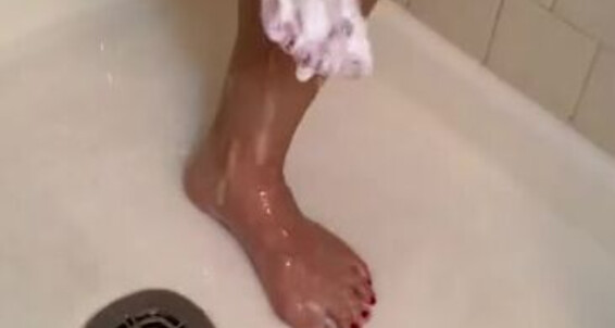 Solidgoddess - Time Shower Onlyfans