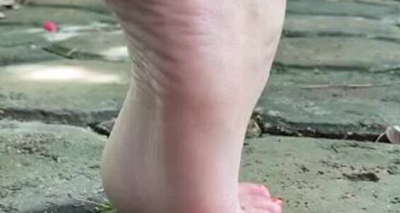 Poster for Thegoddesserin Erin Sneak Aka My Arches Onlyfans Peek On