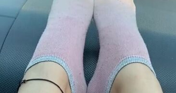 Thegoddesserin - 19 Surpris Your Removal Minutes Aka Onlyfans Lenght Car Sneakers Check In A And Dm The Btw Should You S Socks Erin