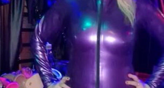Lady Sara, Video: Lady Latex Borgia Onlyfans Lovers My Message All Sara A For
