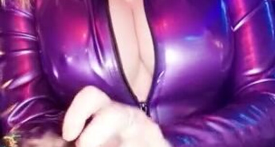 Lady Sara - Lady Purple Borgia Onlyfans Sara Latex