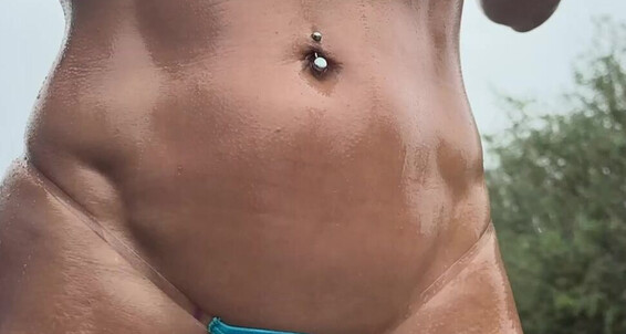 Bbcslutwife4U2, Video: Rainy 2023 21 Hurricane 08 Wet Fun Pre